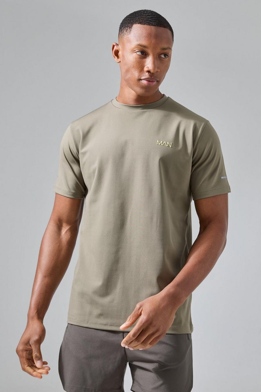 Man Active Performance T-Shirt, Khaki