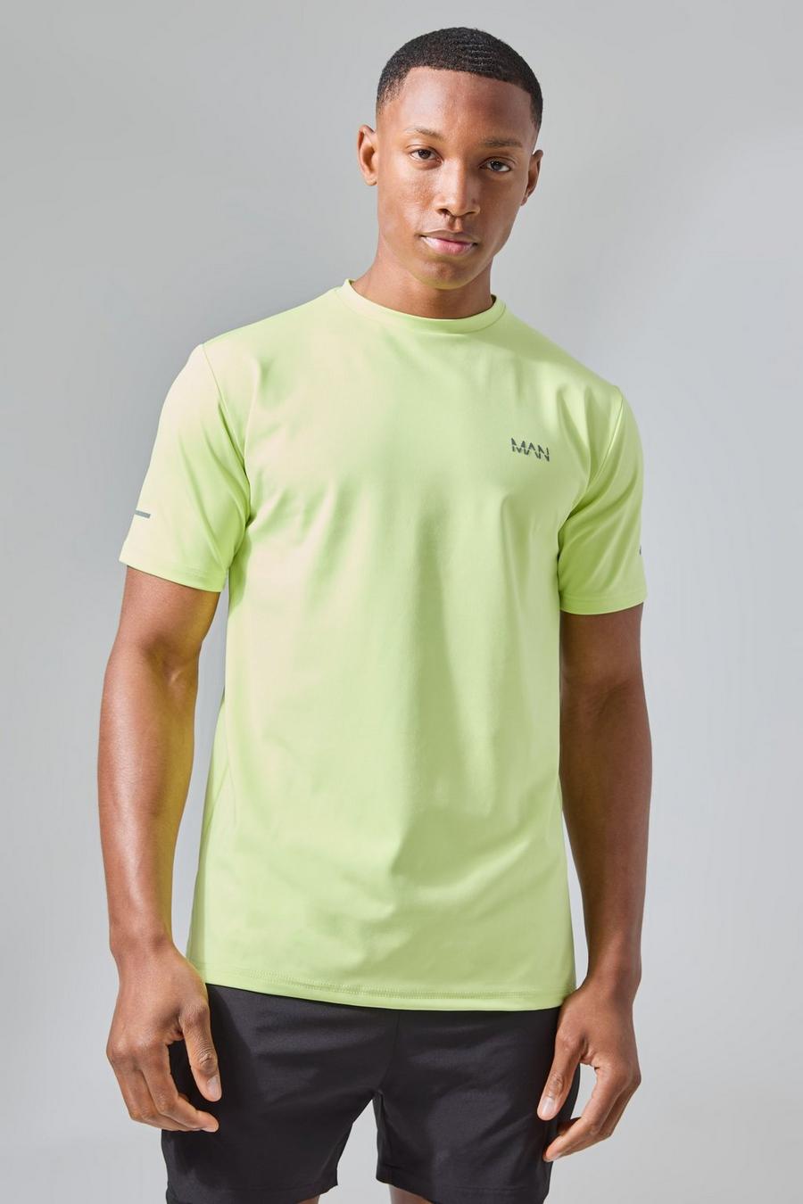 Man Active Performance T-Shirt, Green