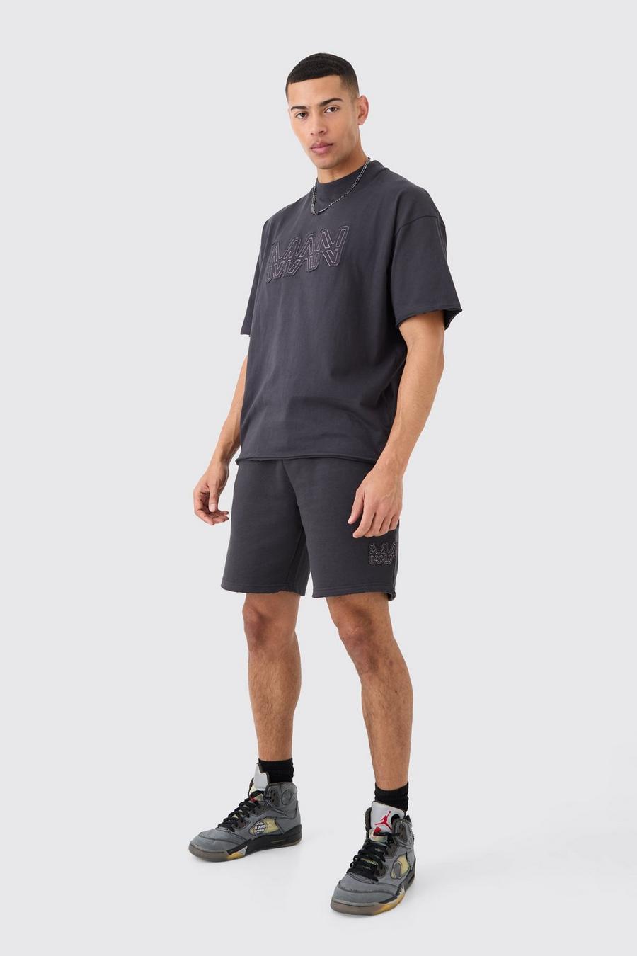 Black  Boxy Man Distressed T-Shirt & Shorts Set image number 1