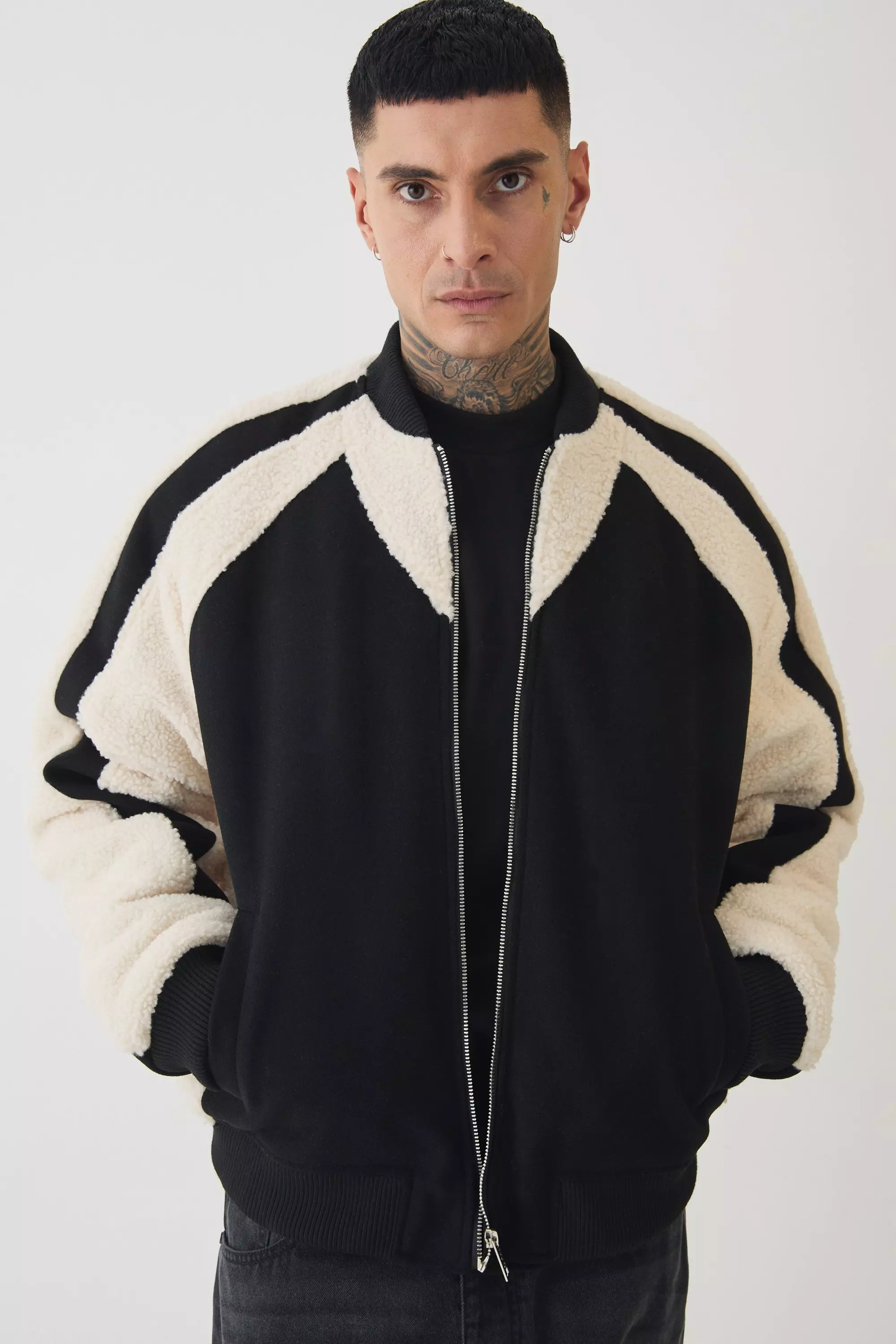 Tall Limited Applique Borg And Melton Bomber Jacket In Black صورة بديلة