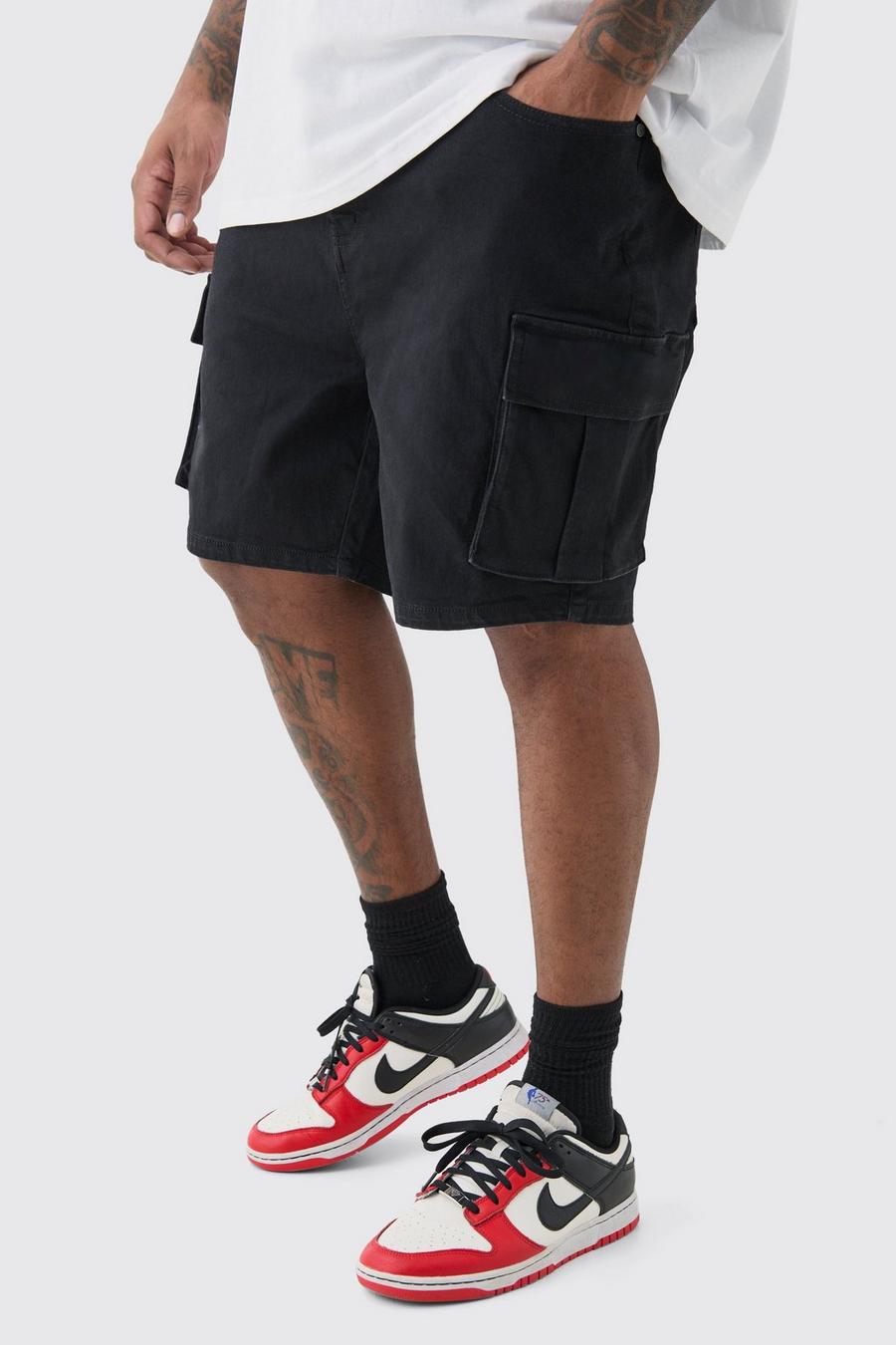 True black Plus Skinny Stretch Cargo Denim Shorts In Black image number 1