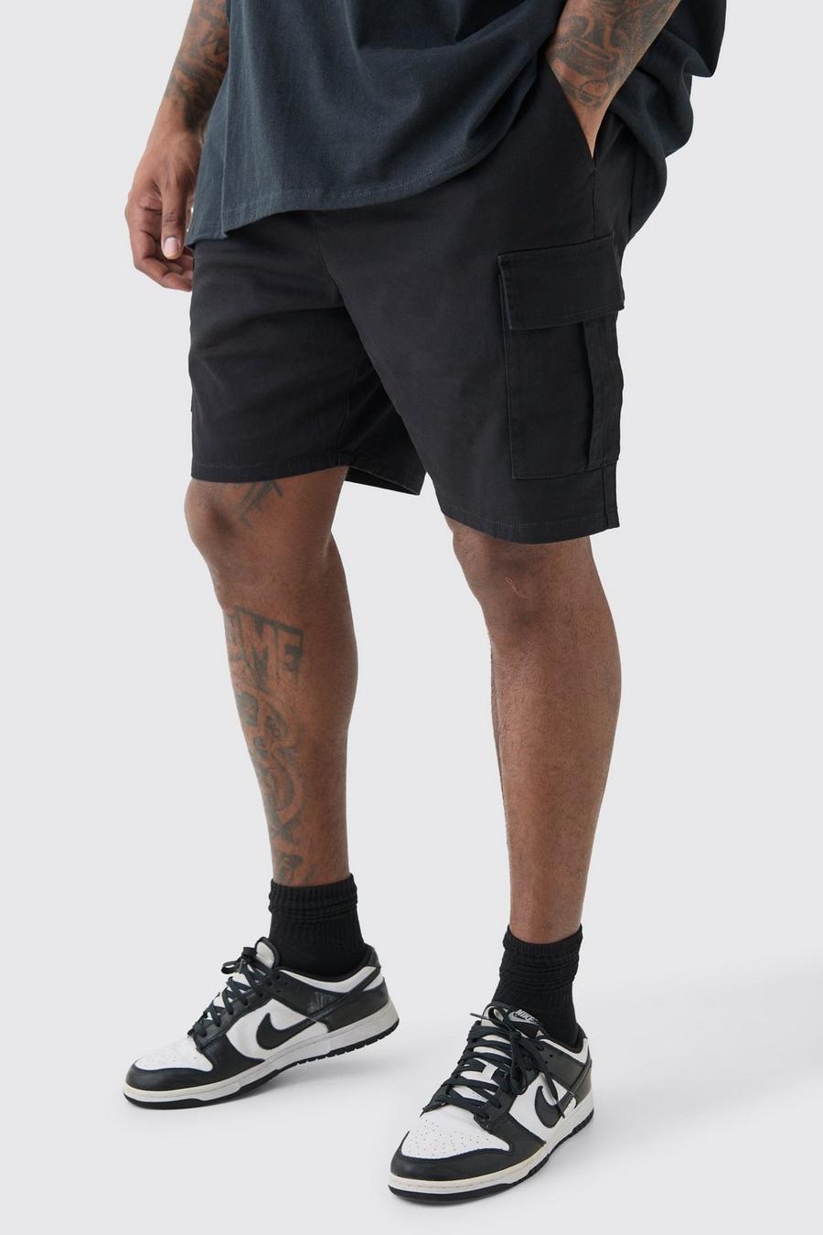 Plus Elastic Waist Black Skinny Fit Cargo Shorts image number 1
