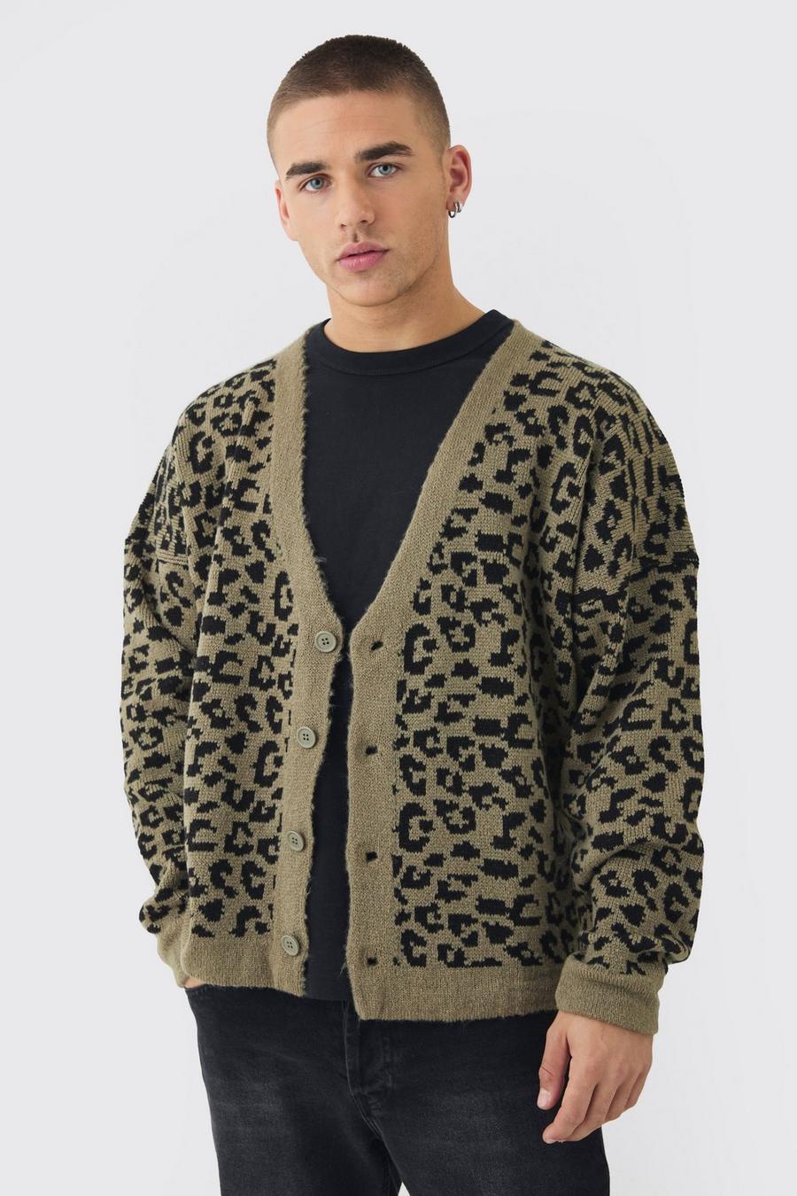 Kastiger Oversize Jacquard-Cardigan mit Leopardenprint, Khaki
