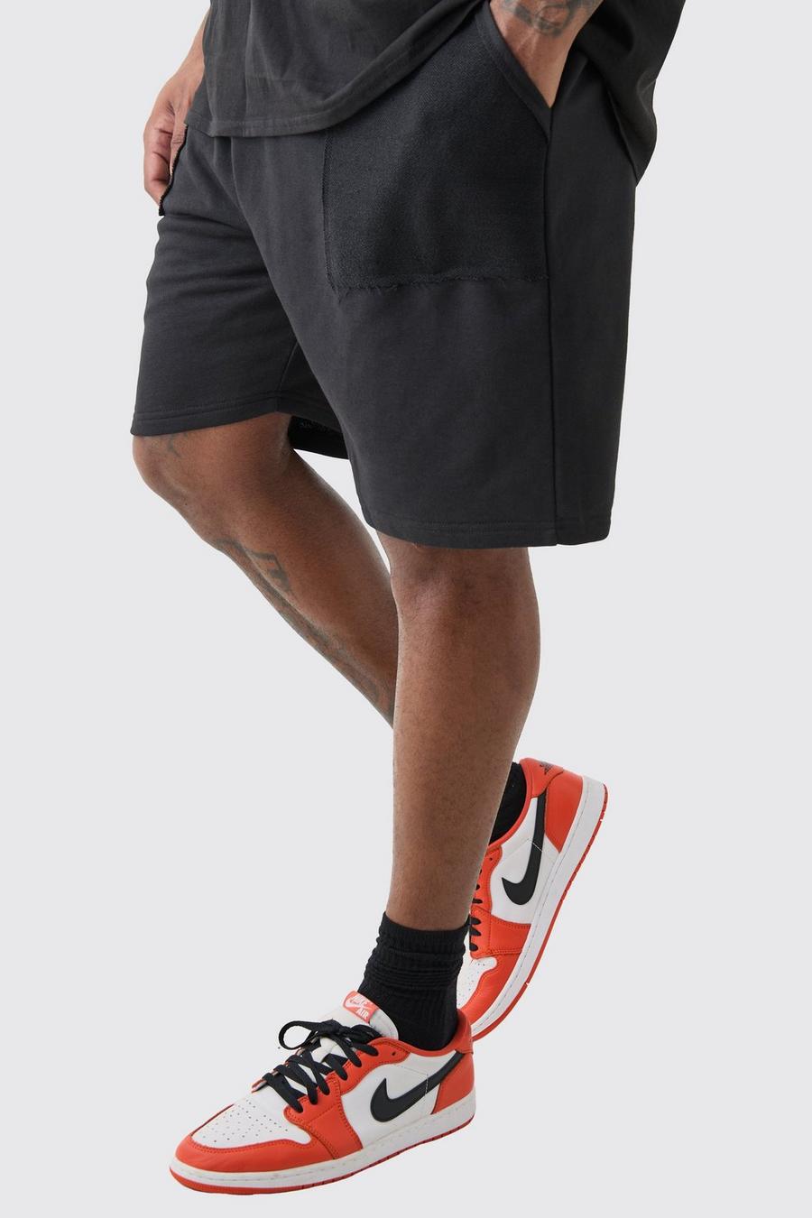 Plus lockere Shorts in Schwarz mit Taschen-Detail, Black