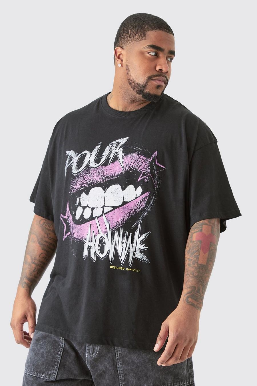 Plus T-Shirt mit Pour Homme Lippen Print in schwarz, Black image number 1
