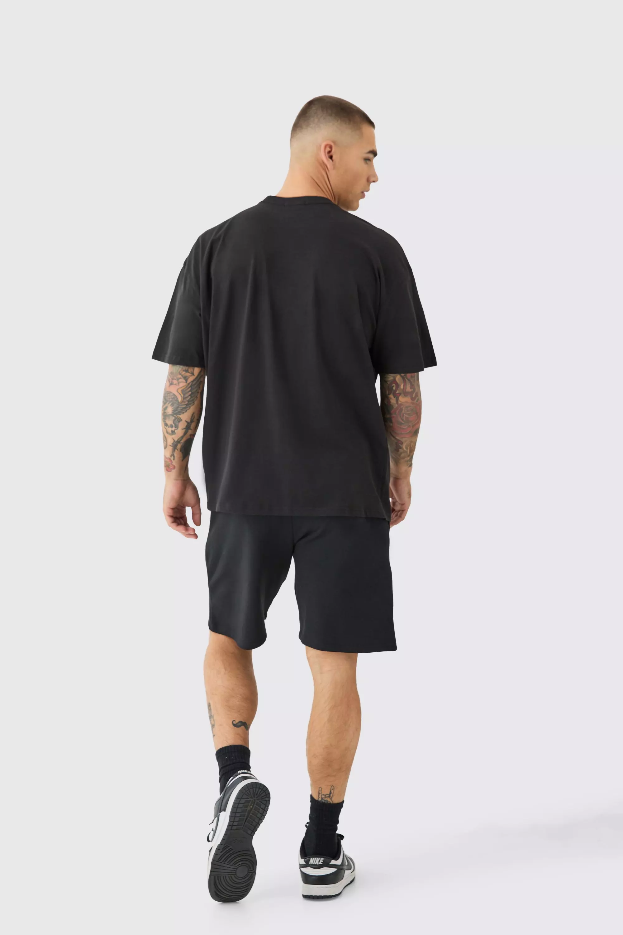 Black Oversized Extended Neck Colorado Large Graphic Shorts Set alternative image