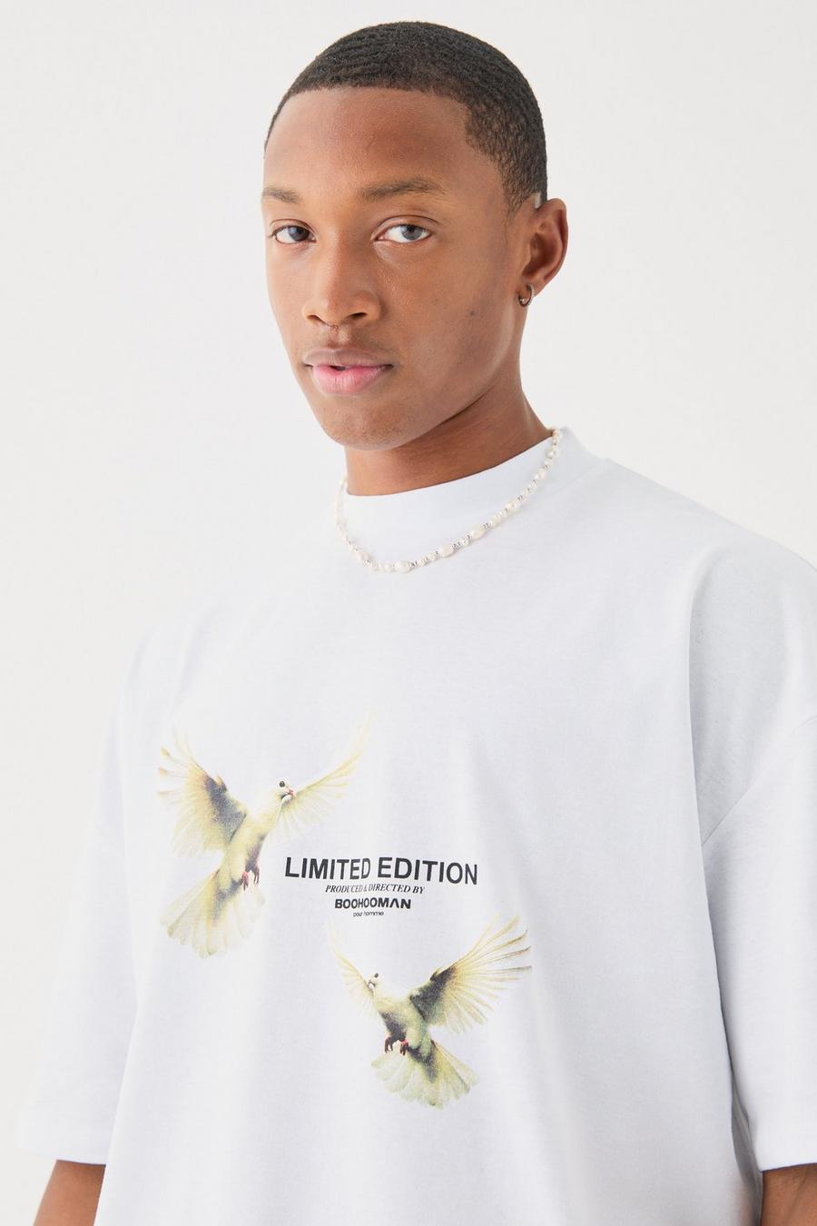 Camiseta oversize recta con cuello extendido y estampado Limited Edition de paloma, White
