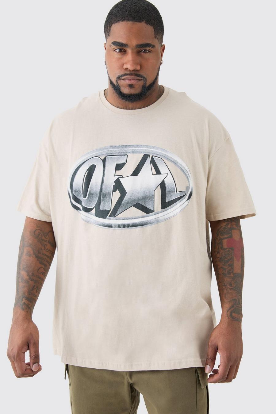 Camiseta Plus color arena con estampado Ofcl en relieve, Sand image number 1