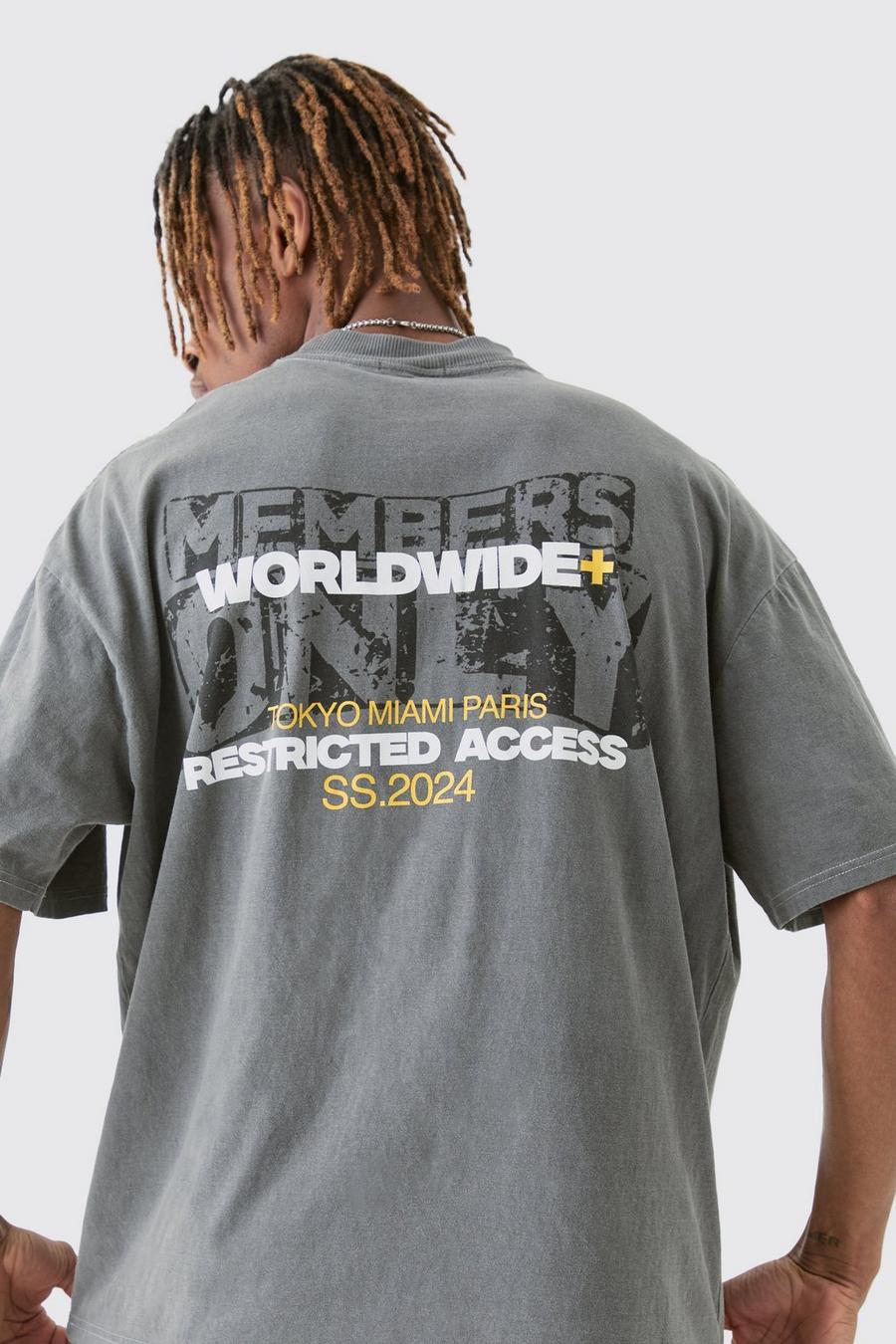 T-shirt Tall sovratinta in lavaggio Worldwide con stampa sul retro, Charcoal