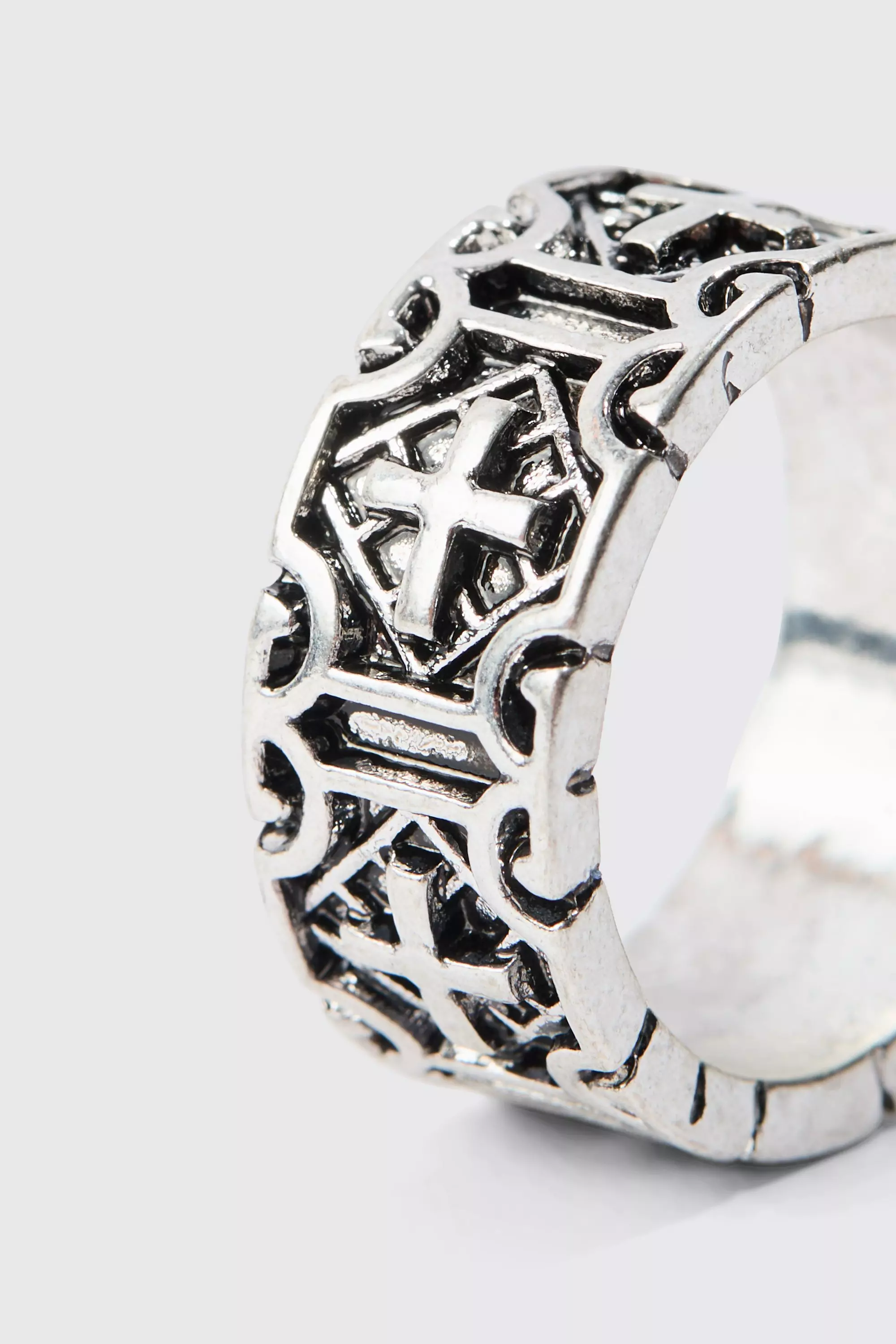 Cross Embossed Ring In Silver alternative image