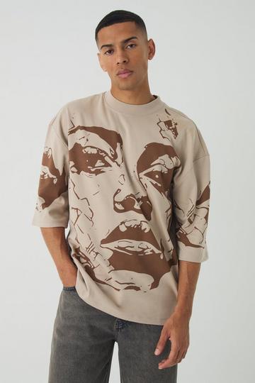 Oversized Dik Interlock Smiley T-Shirt Met Brede Nek En Print taupe