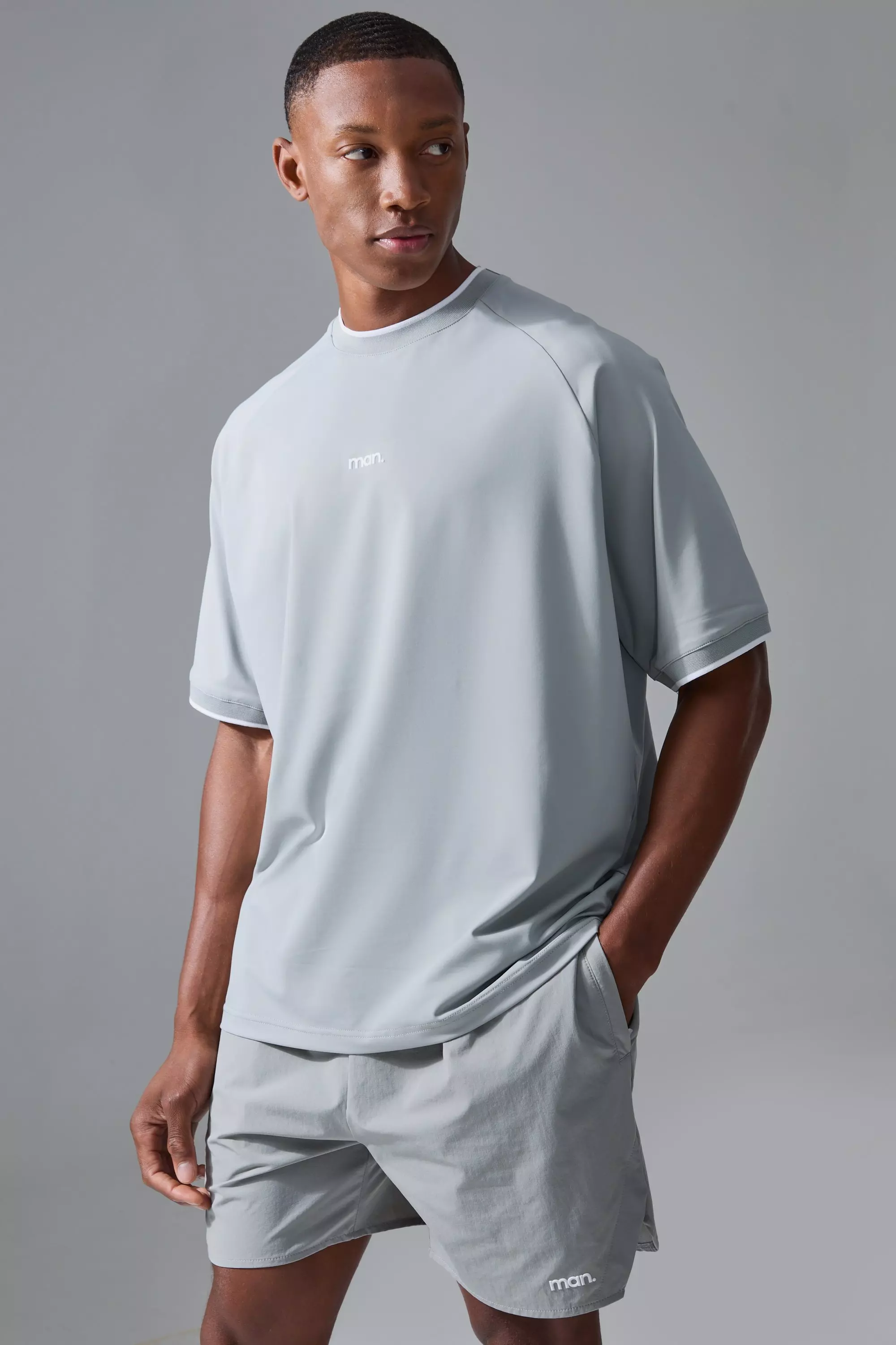 Light grey Man Sport Oversized Performance T-shirt alternative image