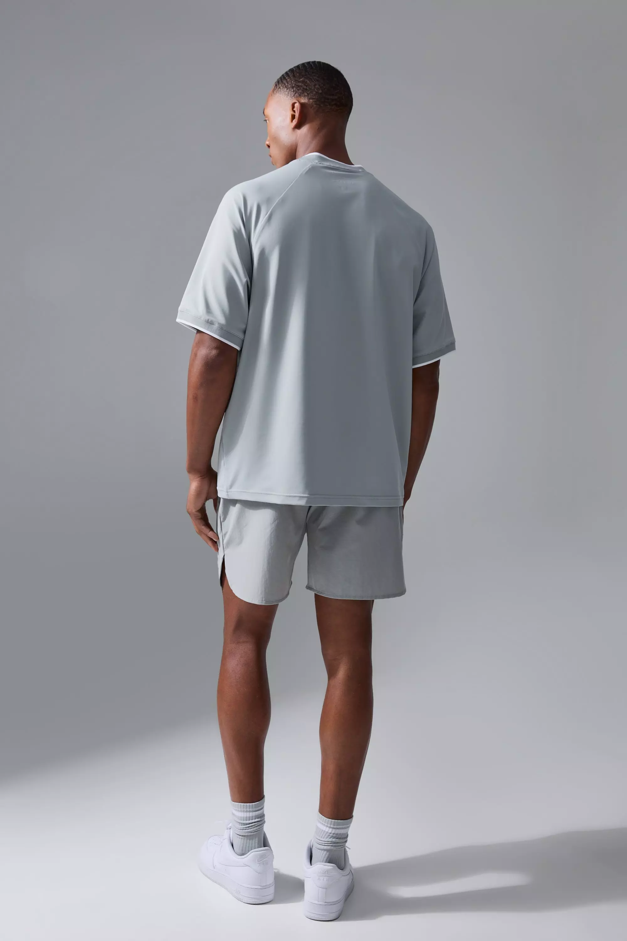 Light grey Man Sport Oversized Performance T-shirt alternative image