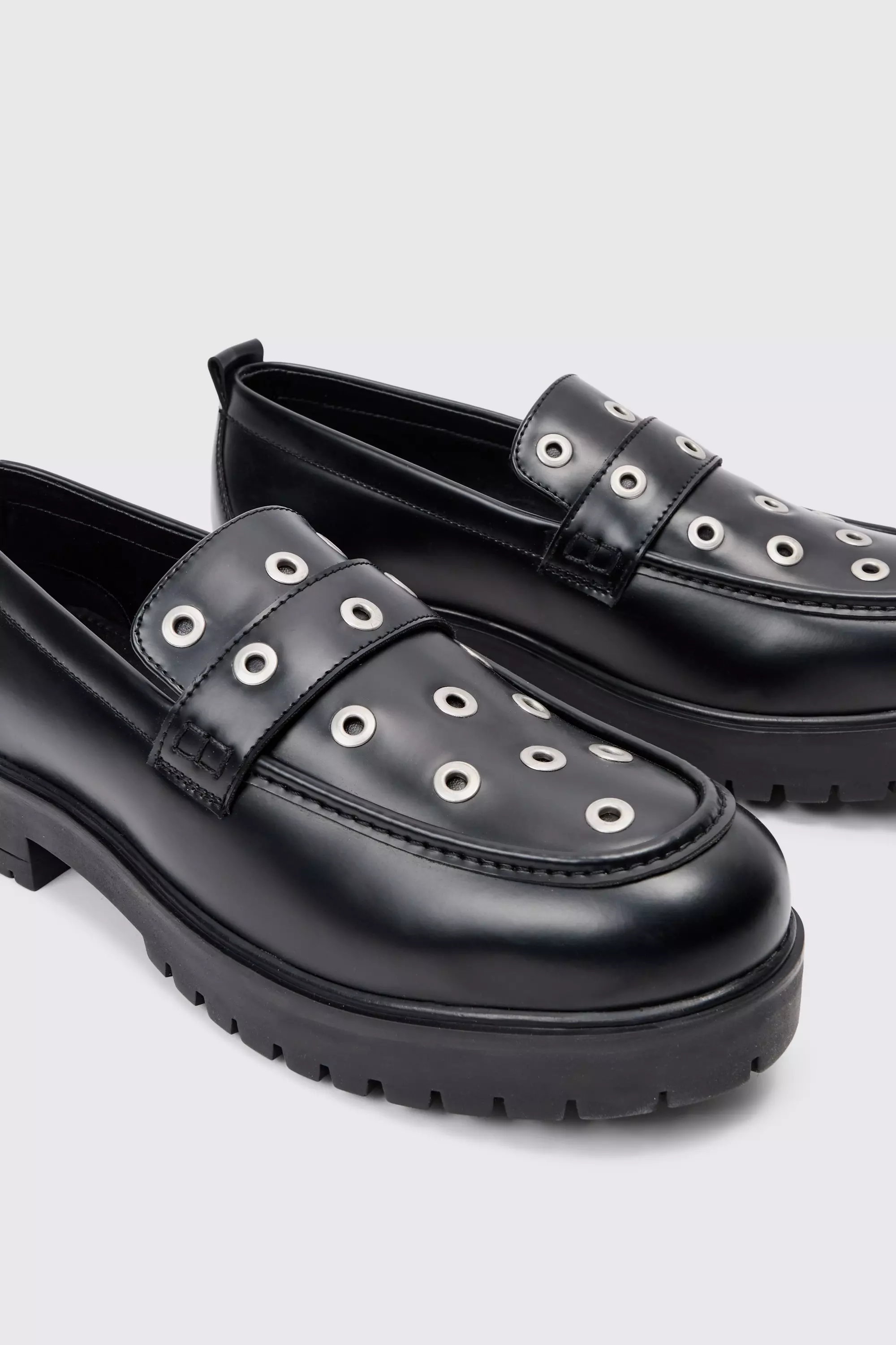Pu Loafer With Eyelet Detail In Black صورة بديلة