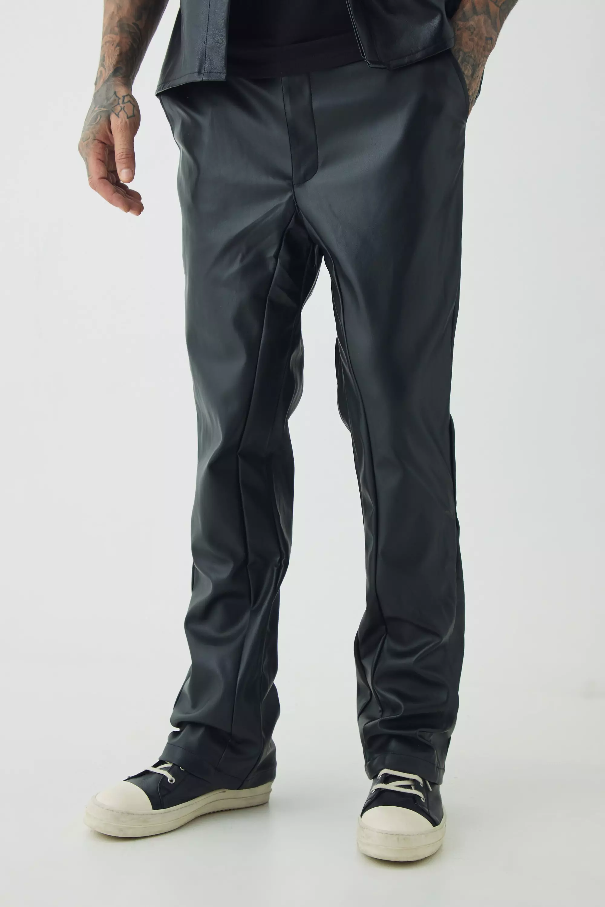 Black Tall PU Slim Fit Flared Trousers صورة بديلة