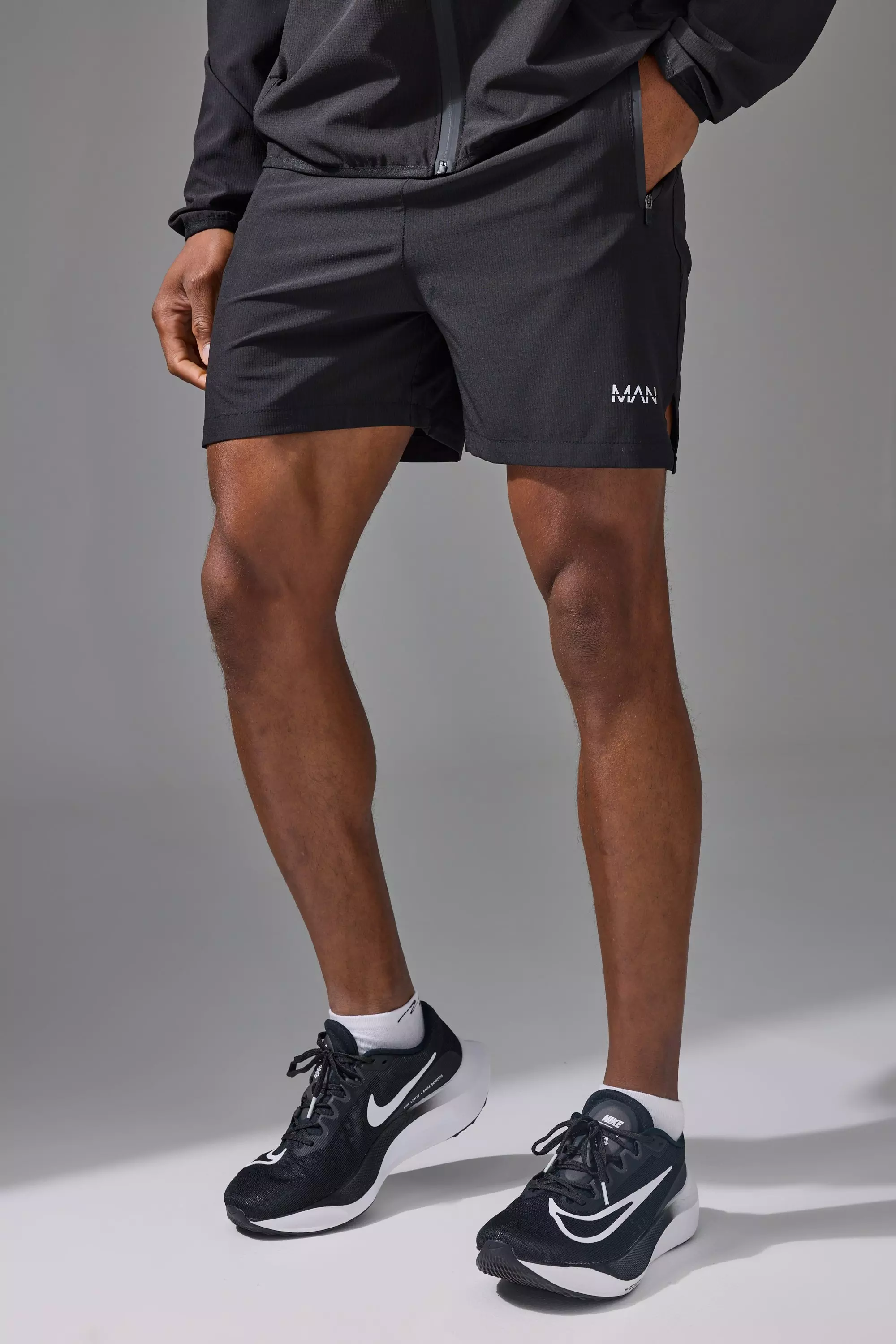 Black Man Active Stretch Ripstop Regular Fit 5inch Short alternative image