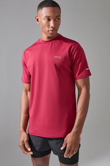 Man Active Performance Regular Fit T-shirt berry