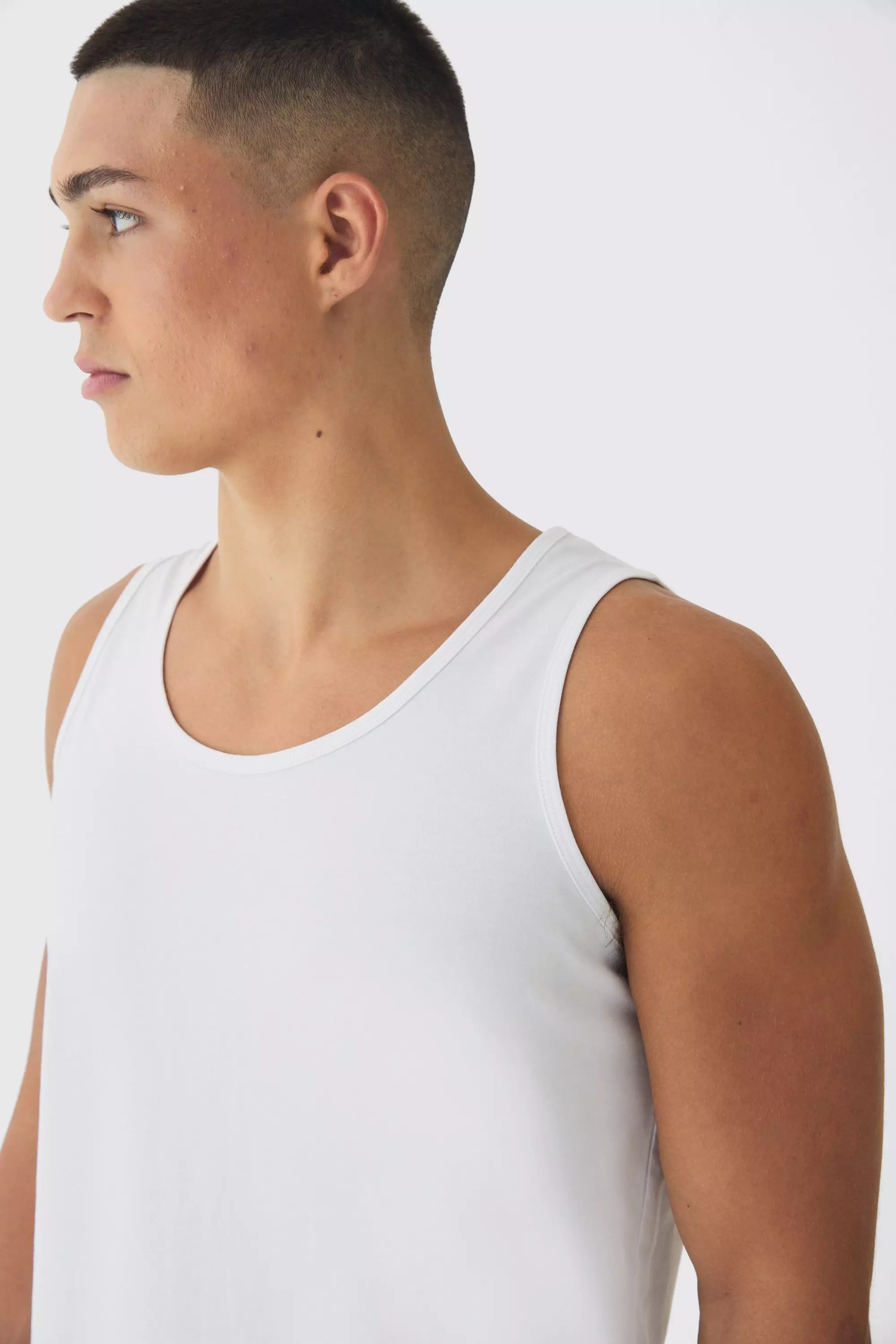 White Basic Vest alternative image