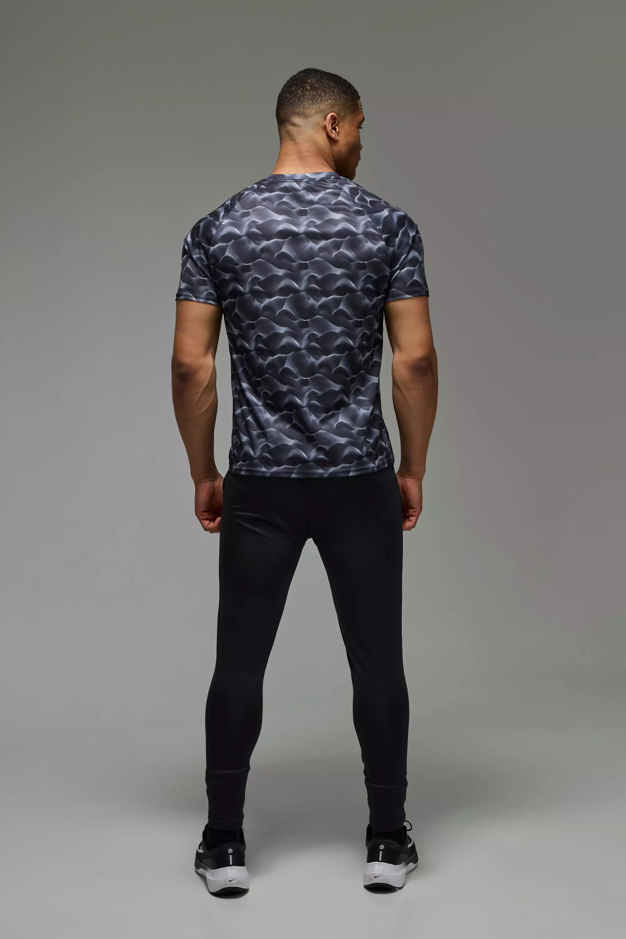 Black Man Active Performance Skinny Stretch Jogger alternative image