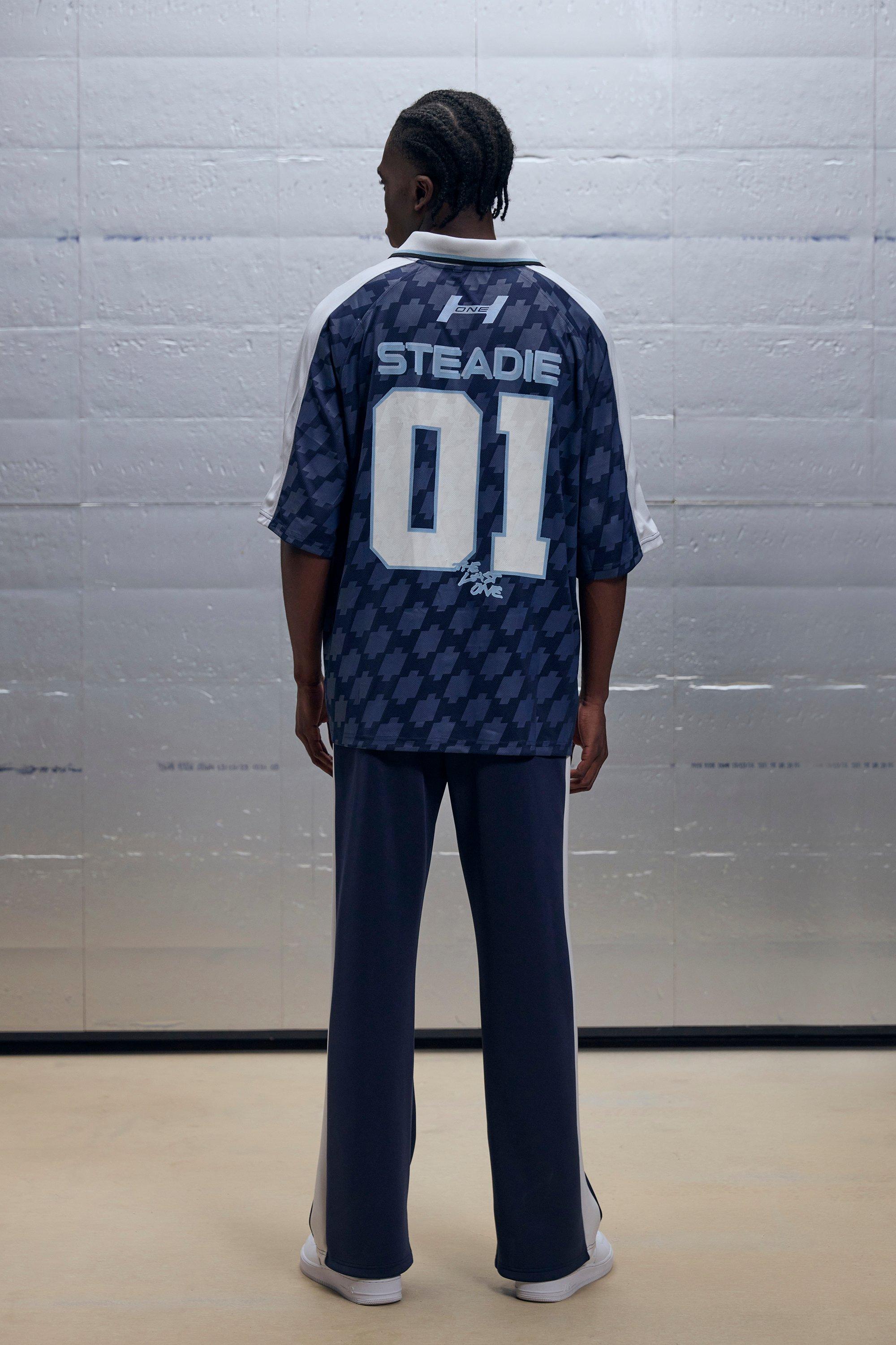 01 Graphic Mesh Football Shirt | boohoo NO