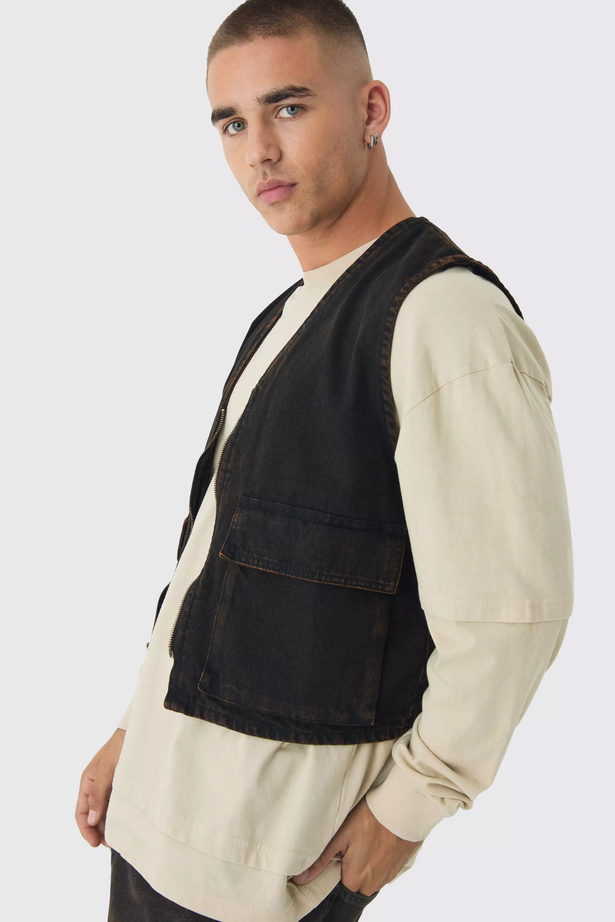 Boxy Brown tinted Denim Utility Vest صورة بديلة