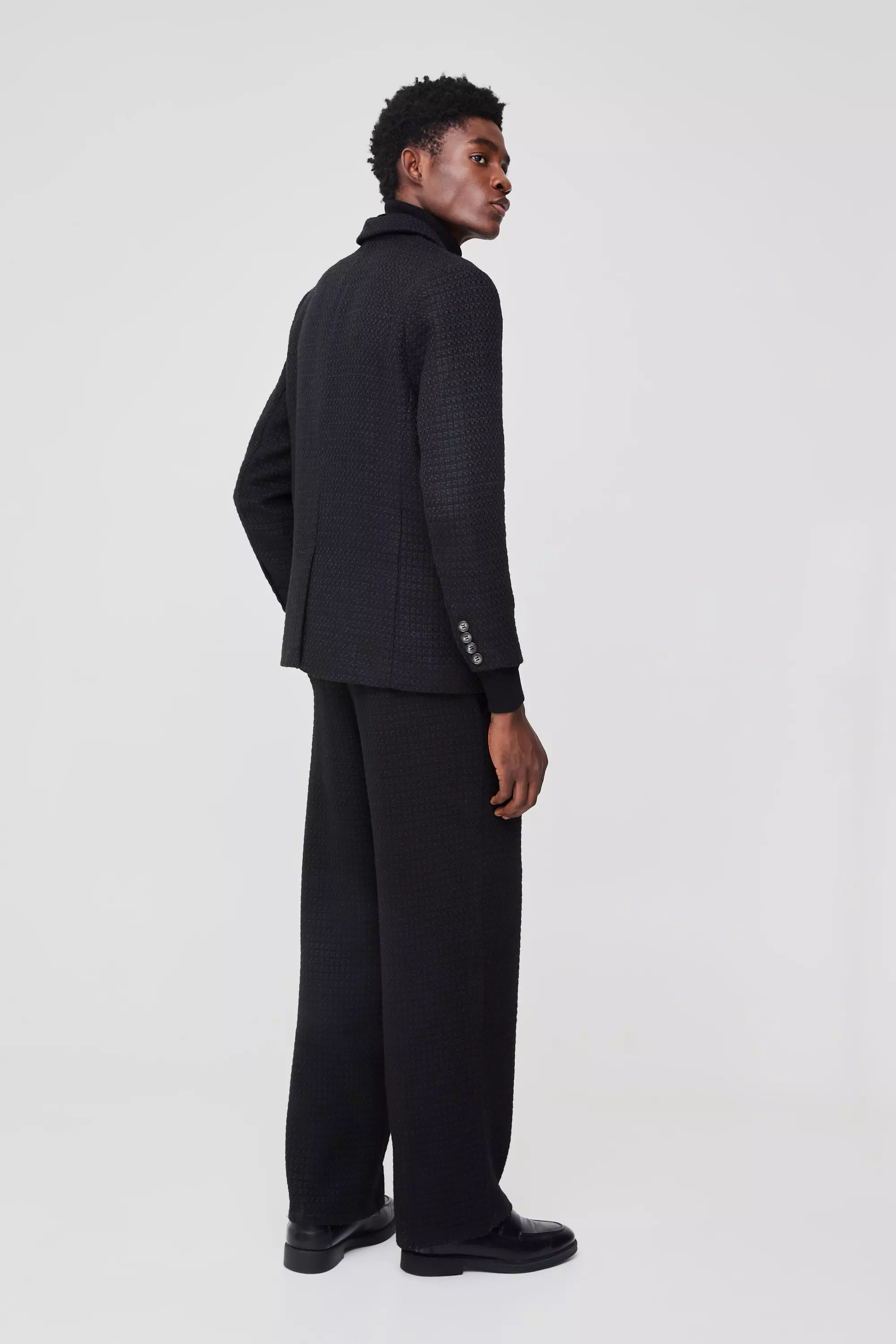 Black Straight Fit Boucle Single Breasted Blazer صورة بديلة