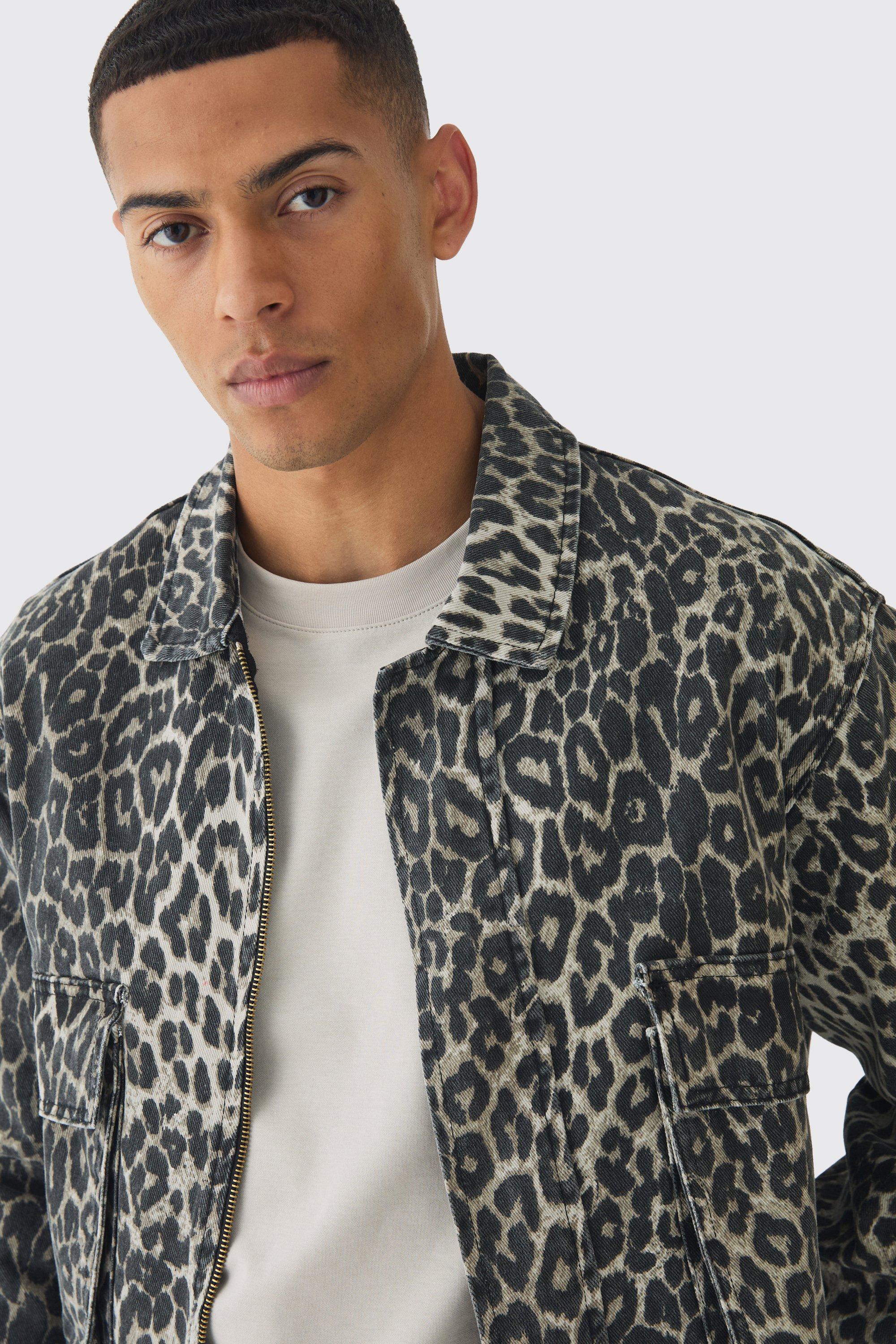 Relaxed Cropped Leopard Denim Jacket boohoo IE