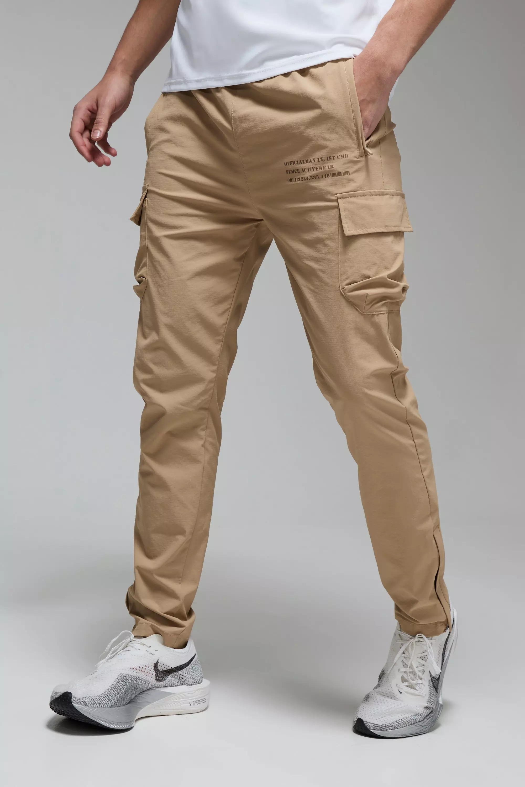 Beige Man Active Gym Technical Cargo Jogger alternative image
