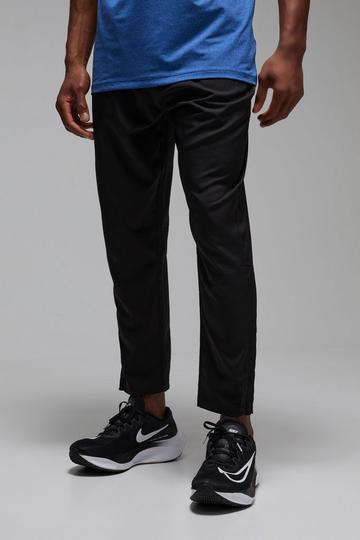 Man Active Cropped Tapered Jogger black