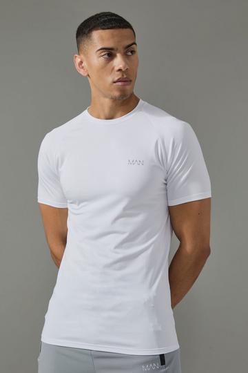 Man Active Muscle Fit T-shirt white