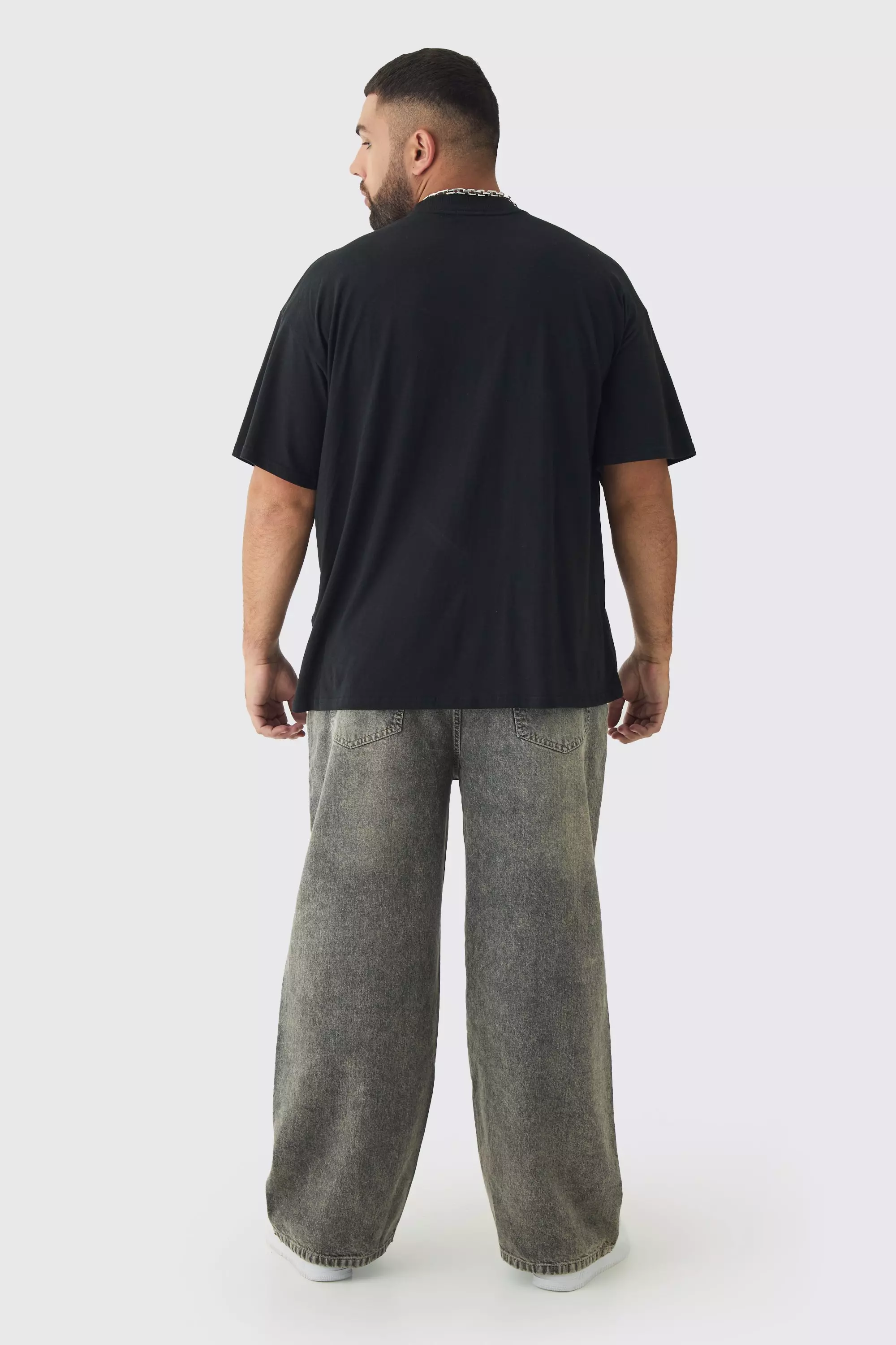Black Plus Oversized Official Balaclava Print T-Shirt صورة بديلة