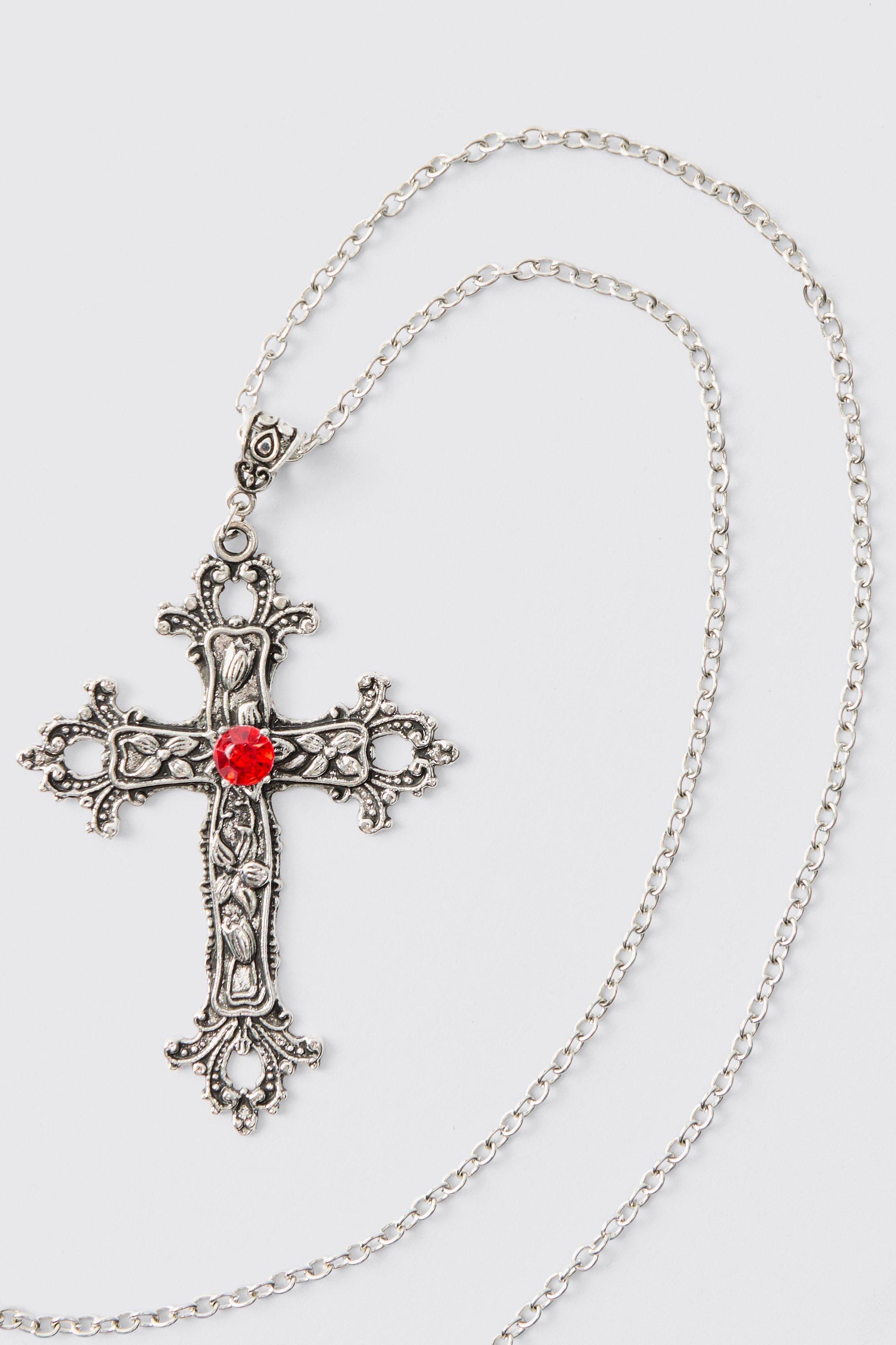Cross Pendant Necklace in Silver boohoo NZ