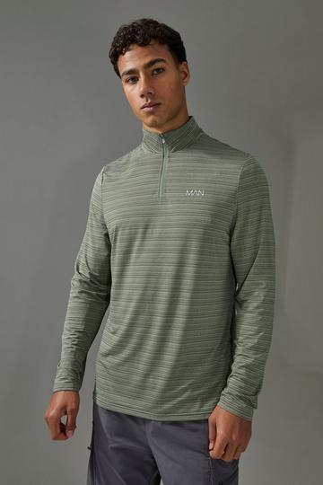 Man Active Lightweight Performance 1/4 Zip khaki