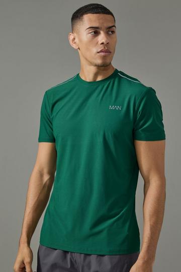 Man Active Geruit Regular Fit Performance T-Shirt green