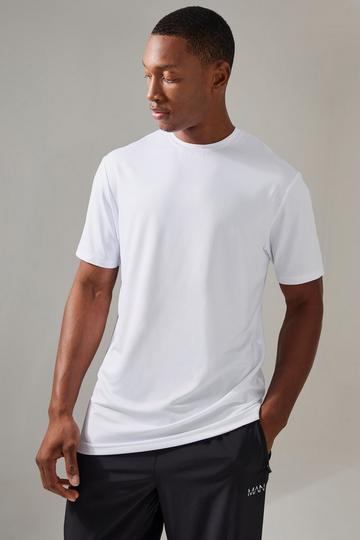 Man Active Sweat-Wicking Gym Performance T-Shirt white