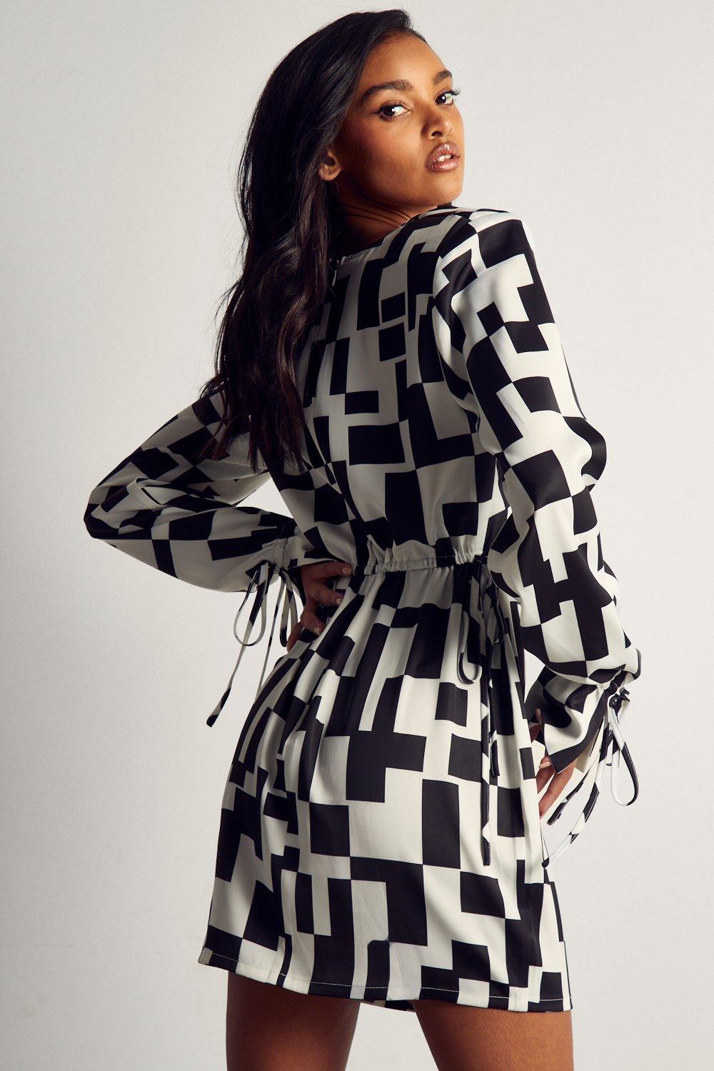 Boohoo 2024 monochrome dress