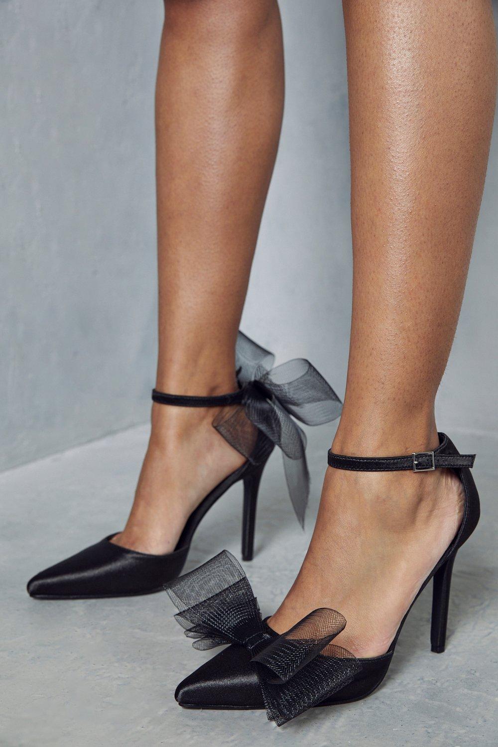 Black heels cheap with bow