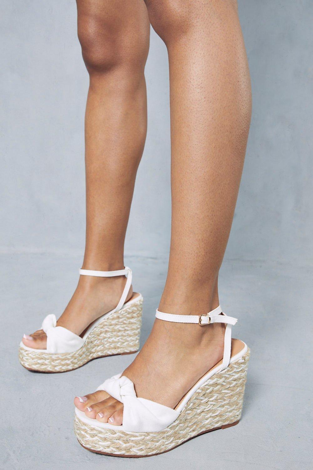 Boohoo discount wedge sandals