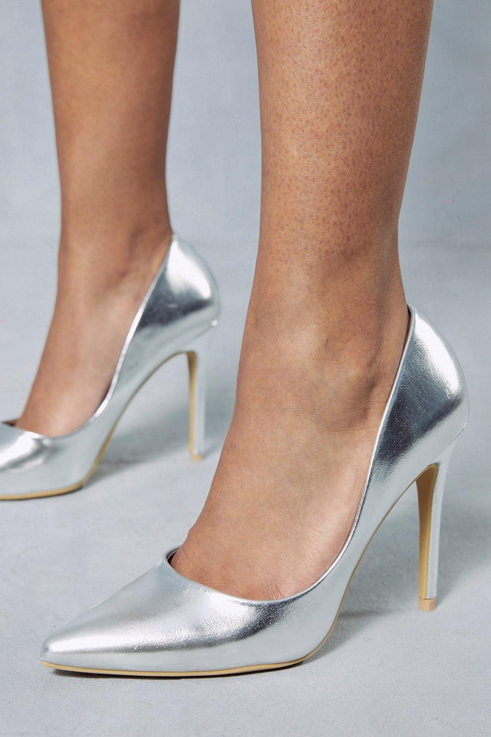 Metallic silver hot sale pointed heels