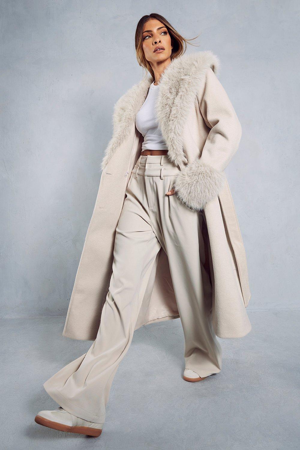 Beige coat with fur on sale collar