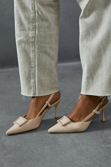 Stud Buckle Pointed Heels nude