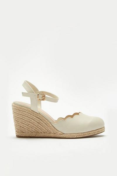 Dorothy Perkins cream Wide Fit Rue Scalloped Espadrille Wedges