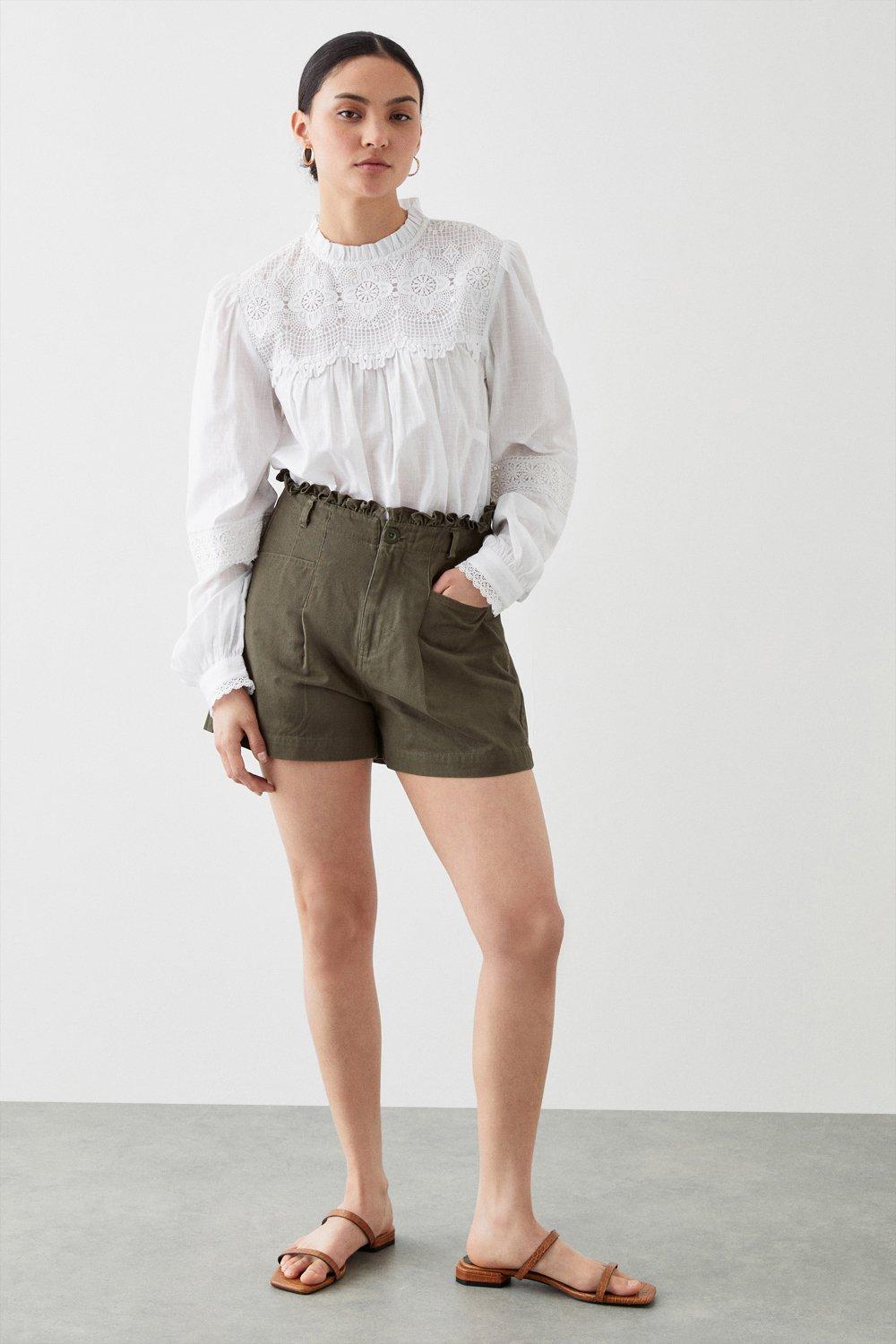 Women’s Petite Frill Waist Shorts - sage - 10