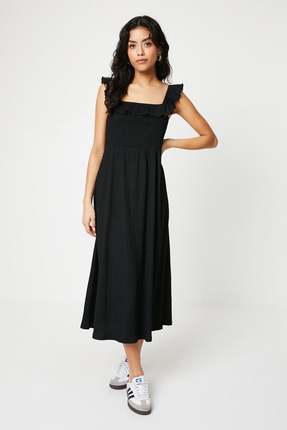 Women’s Petite Shirred Bodice Ruffle Neckline Midi Dress - black - 10