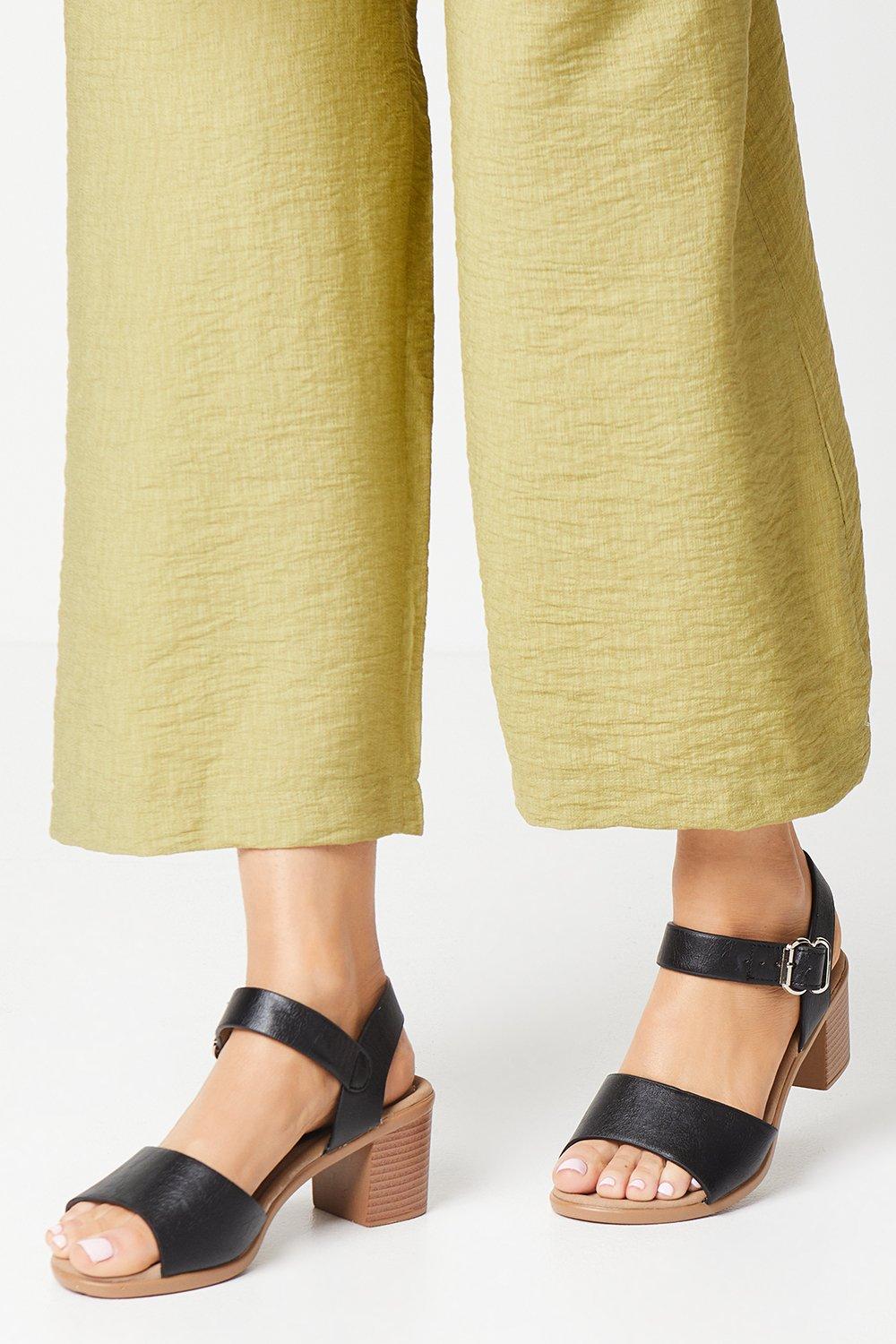 Womens Good For The Sole: Eloise Comfort Lightweight Medium Block Heel Sandals