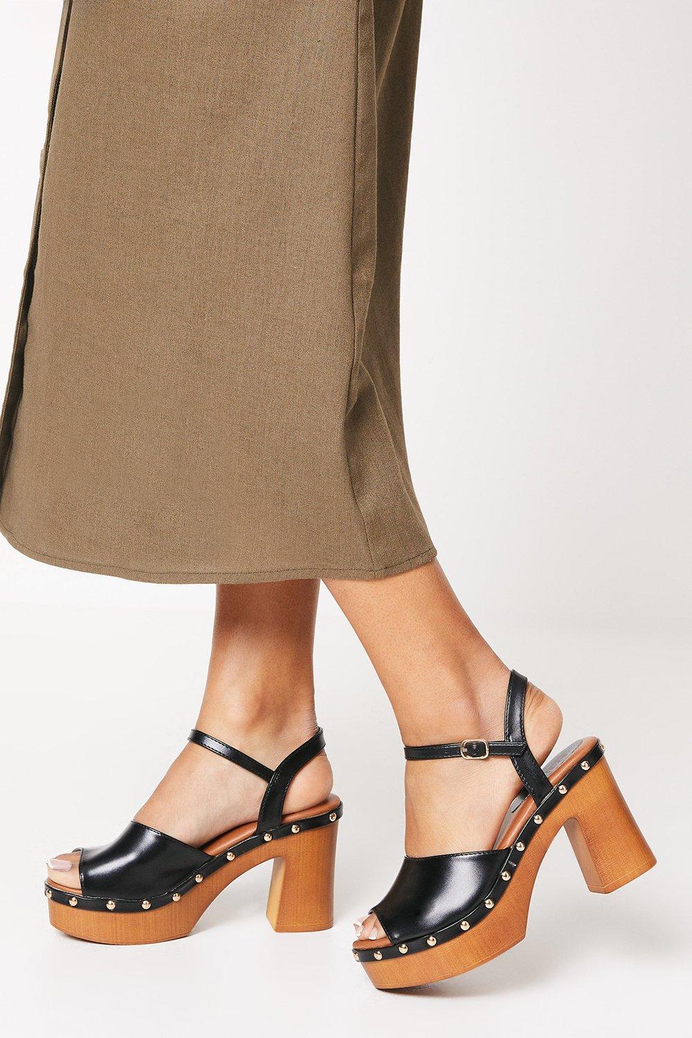 Womens Faith: Evie Studded Wood Effect Platform Block Heel Sandals