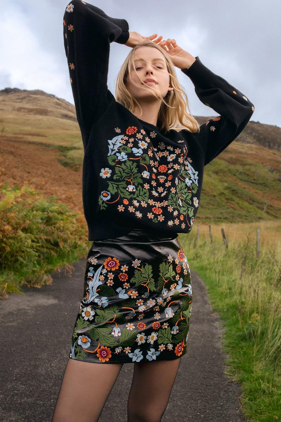 Black WH x William Morris Society Embroidered Skirt