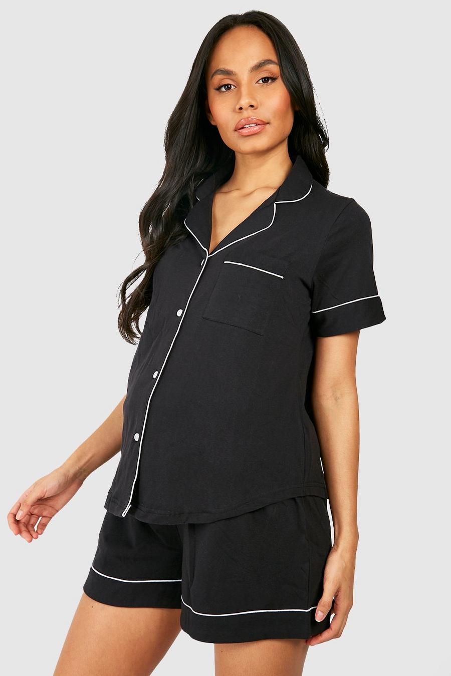 Black Mammakläder Pyjamas i jersey med shorts, kantband och knappar image number 1