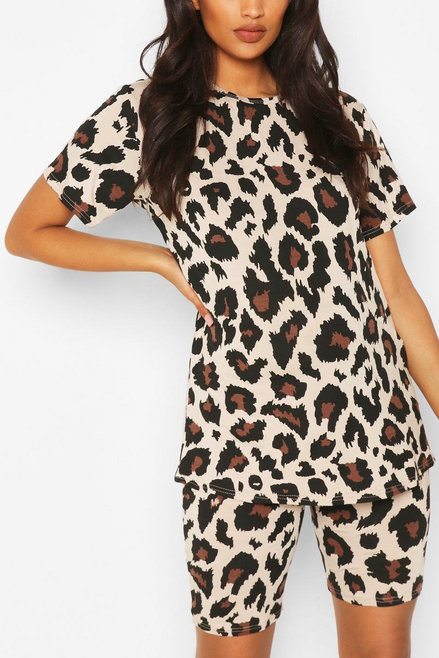 Tan Mammakläder - Leopardmönstrat set med t-shirt och shorts image number 1