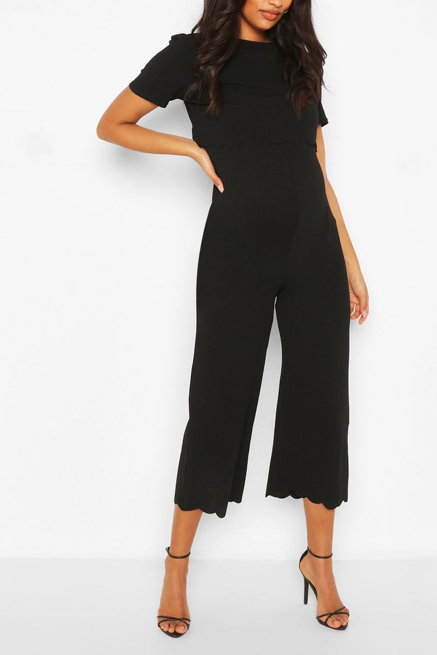 Black Mammakläder - Amningsjumpsuit i culottemodell med vågig kant image number 1
